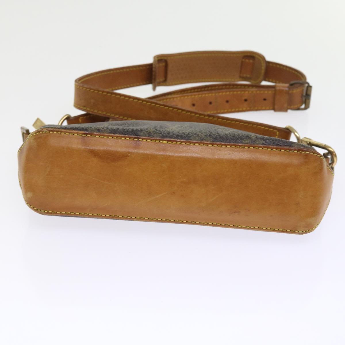 LOUIS VUITTON Monogram Trotteur Shoulder Bag M51240 LV 56837