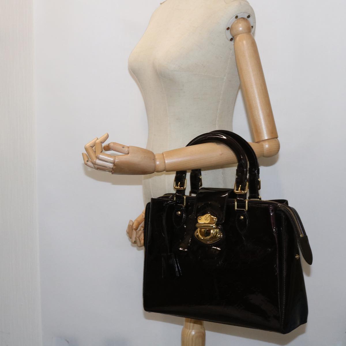 LOUIS VUITTON Monogram Vernis Melrose Avenue Bag Amarante M93757 LV 56868