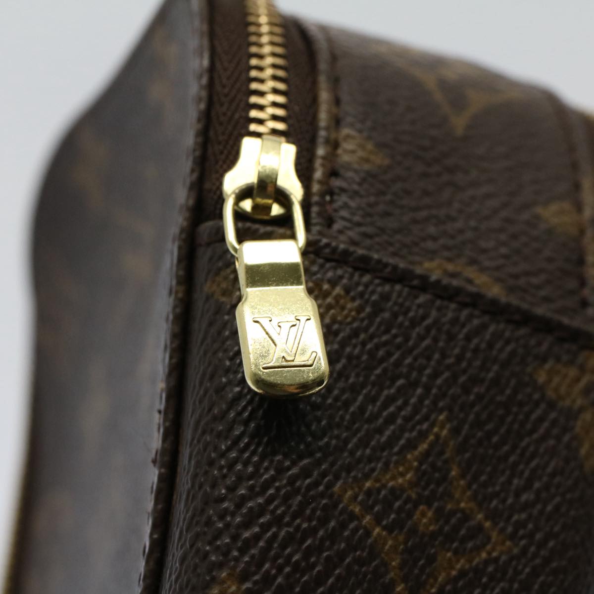 LOUIS VUITTON Monogram Trousse Brush GM Cosmetic Pouch M47505 LV 56915