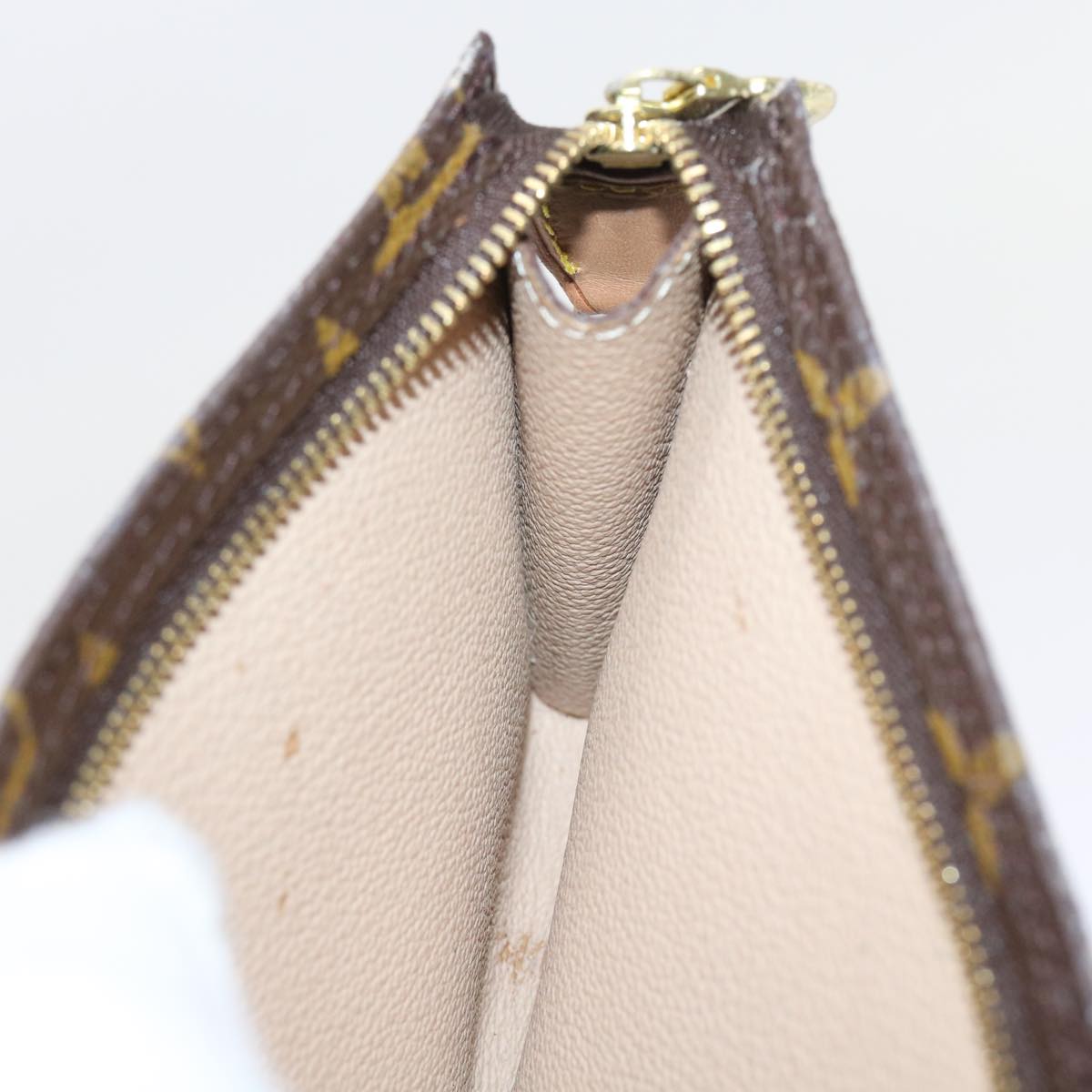 LOUIS VUITTON Monogram Bucket GM Pouch Accessory Pouch LV 56971
