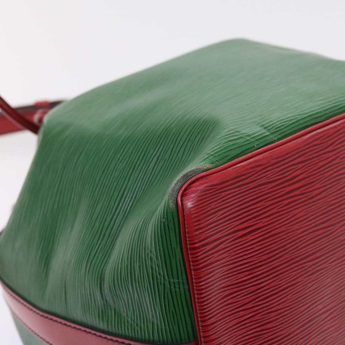 LOUIS VUITTON Epi Petit Noe Shoulder Bag Bicolor Green Red M44147 LV 57173