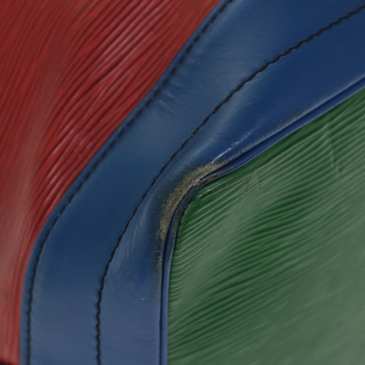 LOUIS VUITTON Epi Trico Color Noe Shoulder Bag Red Blue Green M44084 57174