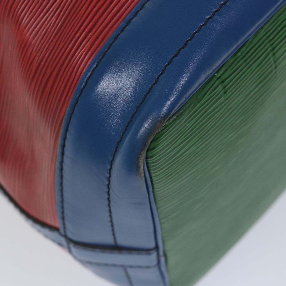 LOUIS VUITTON Epi Trico Color Noe Shoulder Bag Red Blue Green M44084 57174