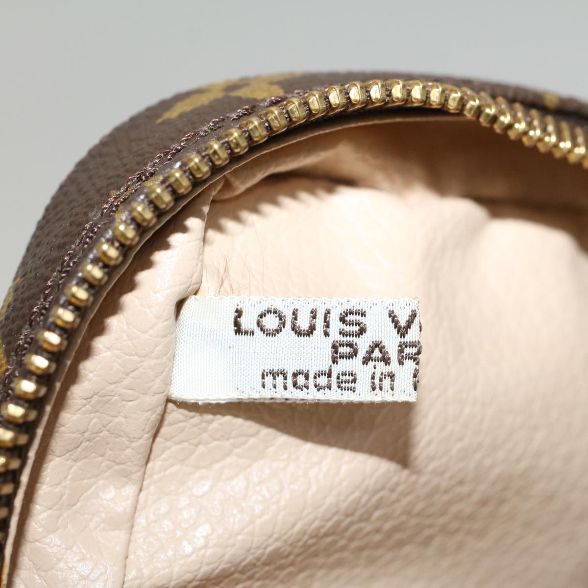 LOUIS VUITTON Monogram Trousse Toilette 23 Clutch Bag M47524 LV 57405