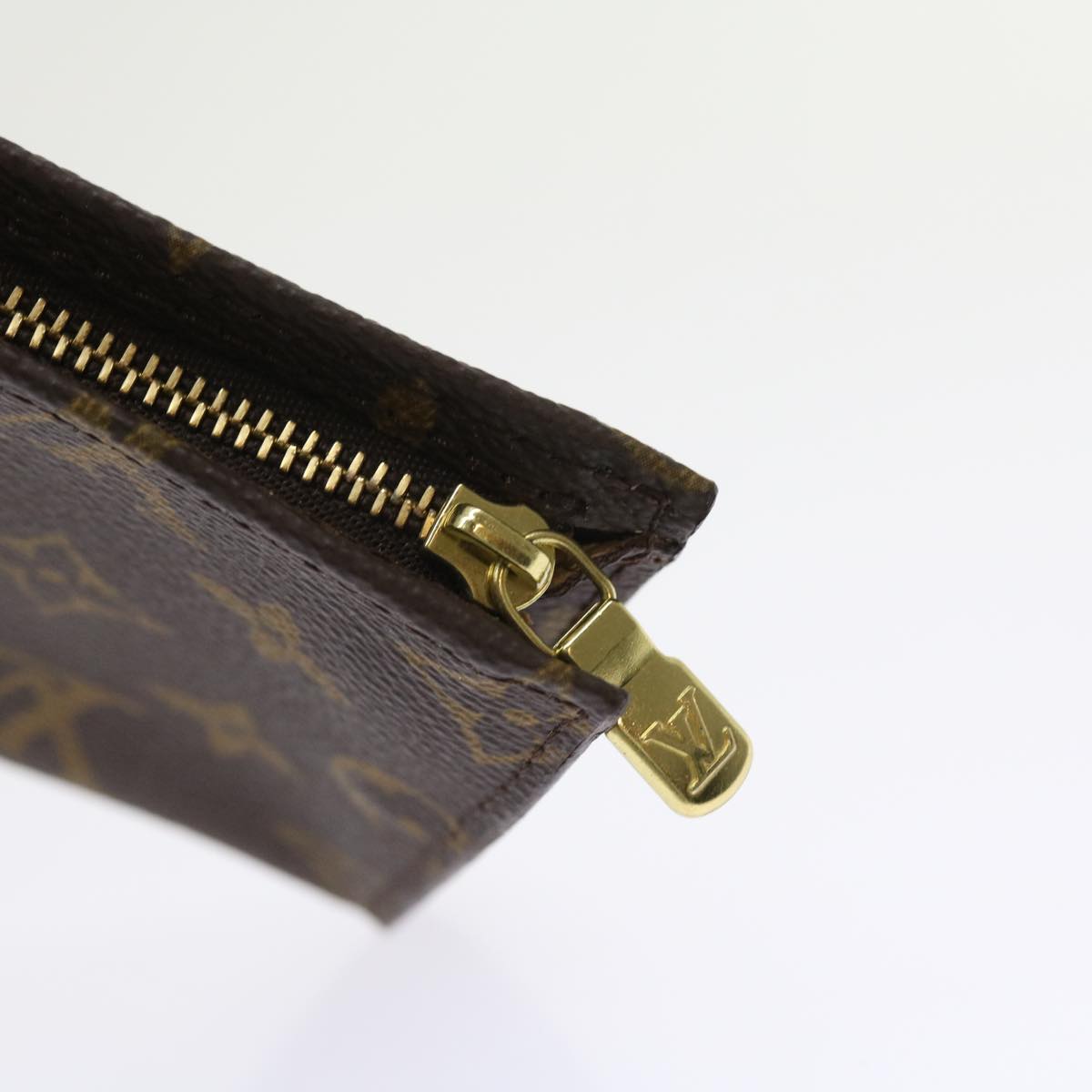 LOUIS VUITTON Monogram Bucket PM Accessory Pouch LV 57510