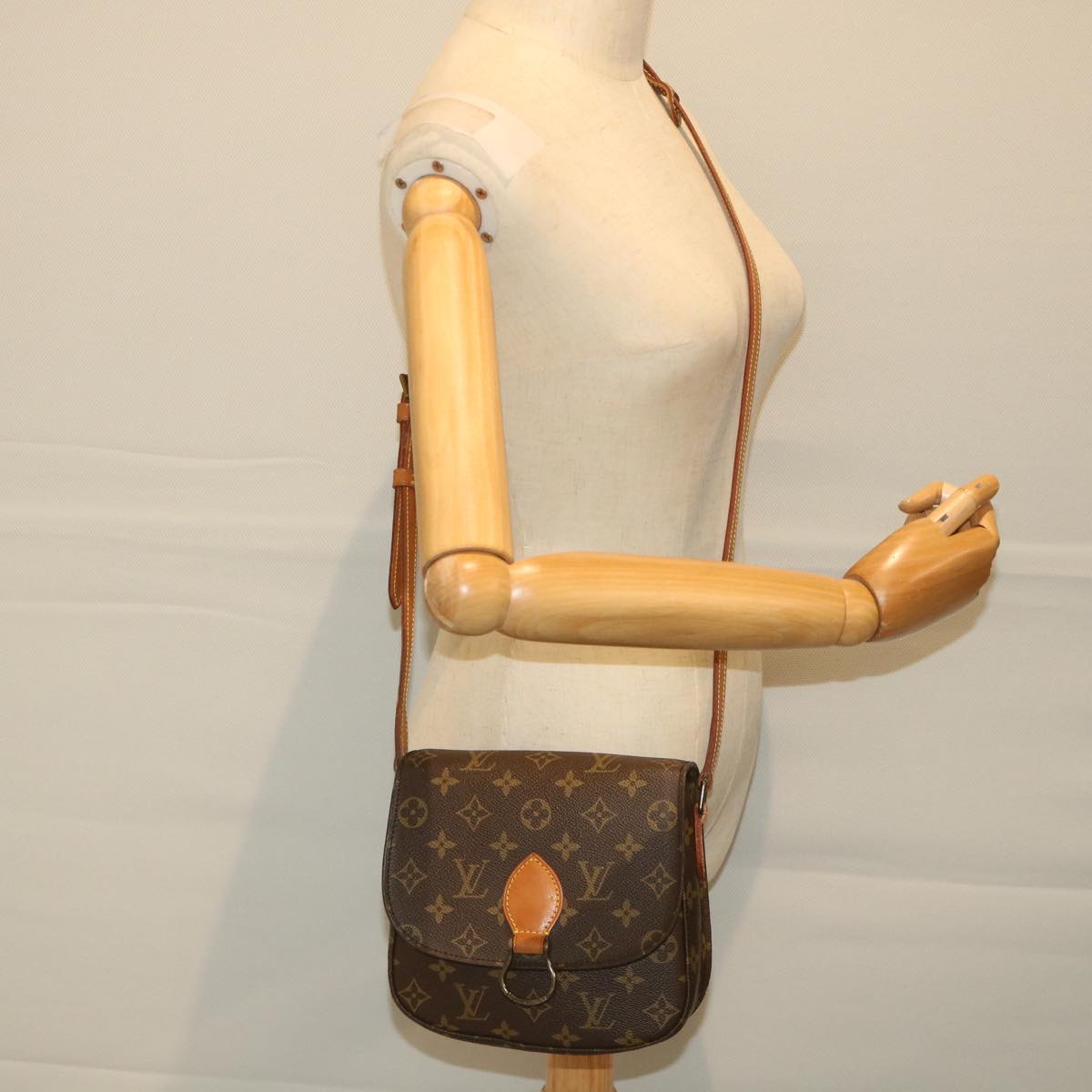 LOUIS VUITTON Monogram Saint Cloud MM Shoulder Bag M51243 LV 57528