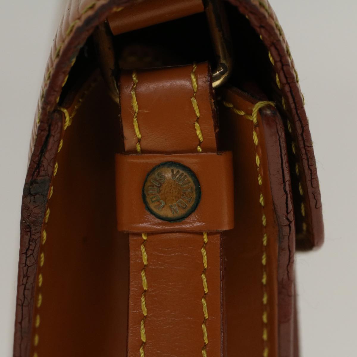 LOUIS VUITTON Epi Sellier Dragonne Clutch Bag Zipangu Gold M52618 LV 57624