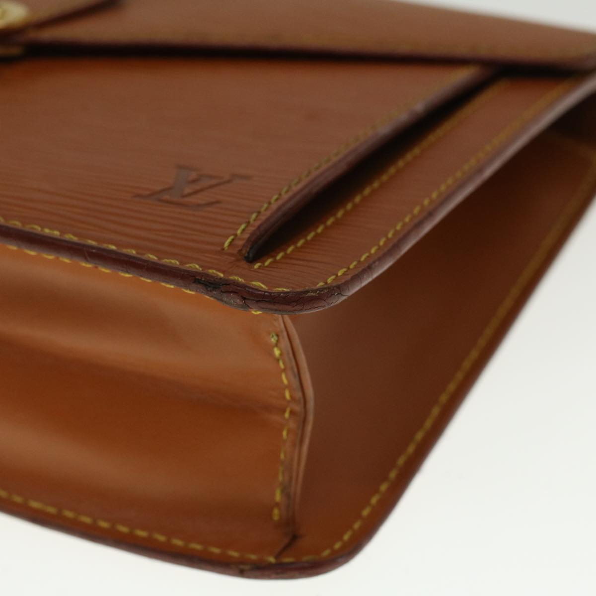 LOUIS VUITTON Epi Sellier Dragonne Clutch Bag Zipangu Gold M52618 LV 57624