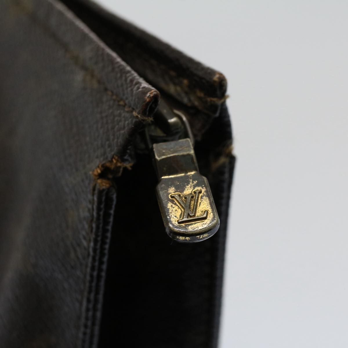 LOUIS VUITTON Monogram Poche Toilette 26 Pouch M47542 LV 57644
