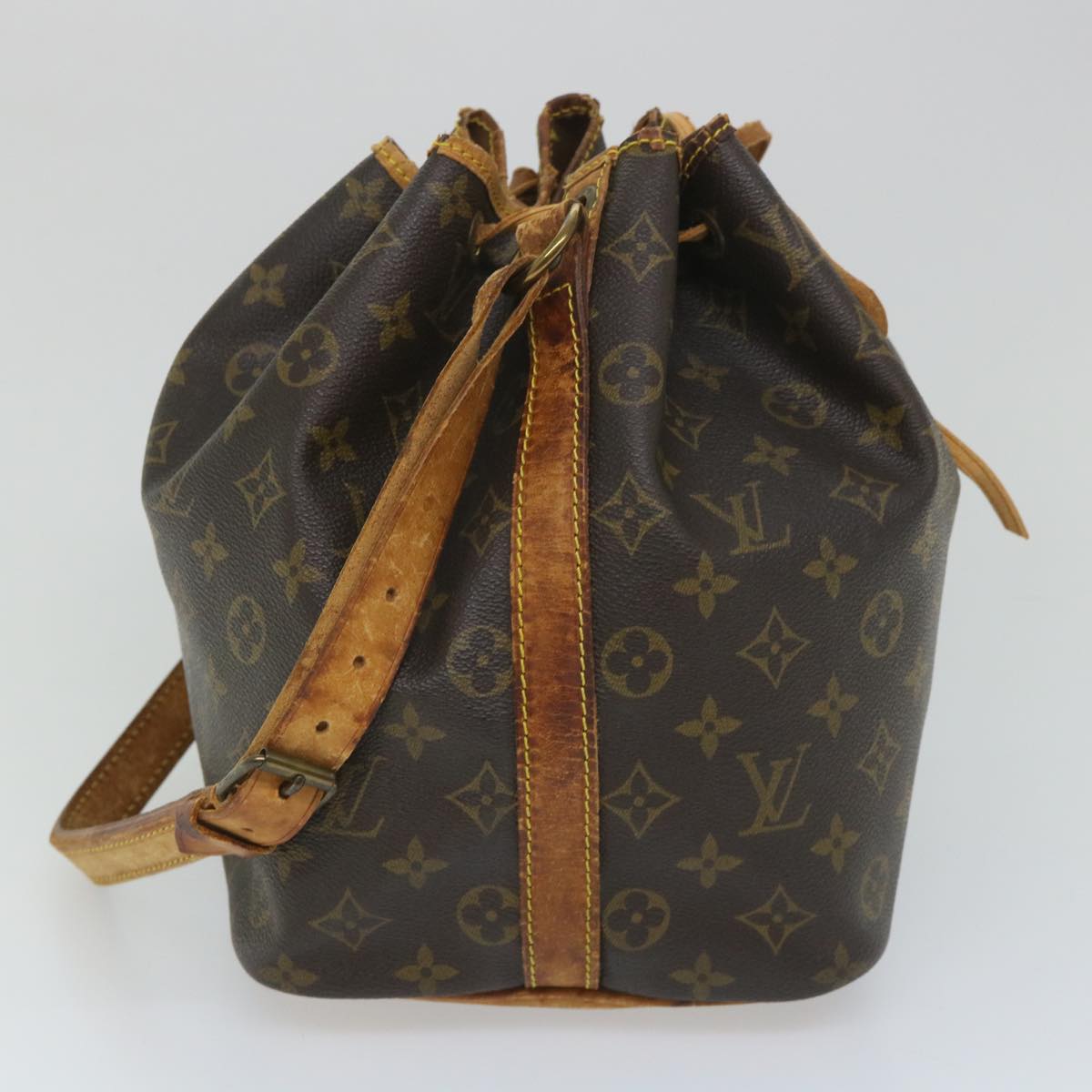 LOUIS VUITTON Monogram Petit Noe Shoulder Bag M42226 LV 57692