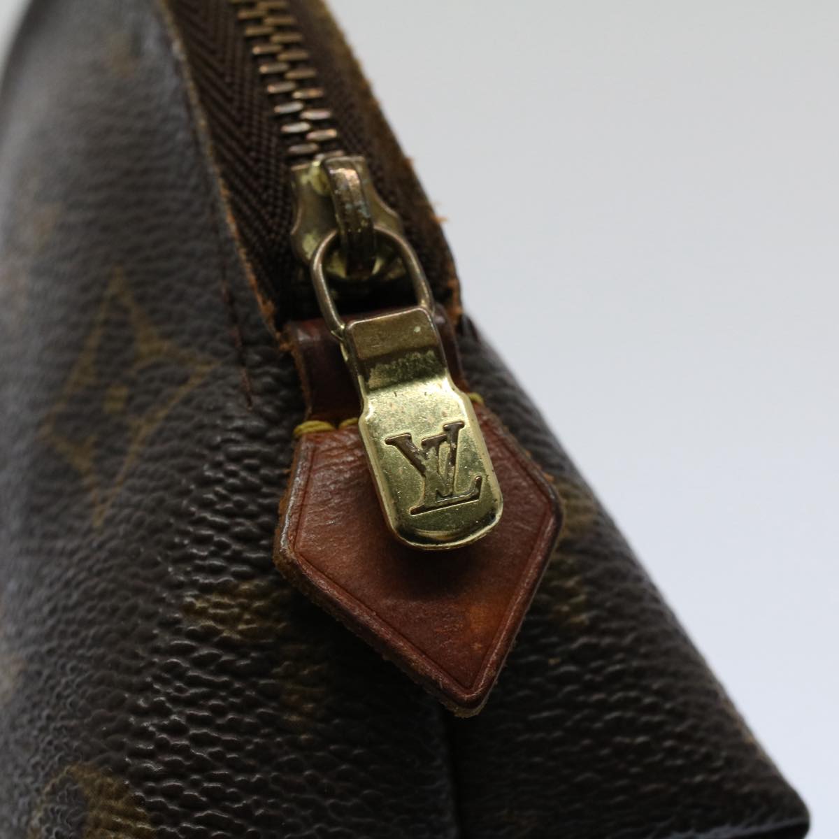 LOUIS VUITTON Monogram Pochette Cosmetic PM Cosmetic Pouch M47515 LV 57871