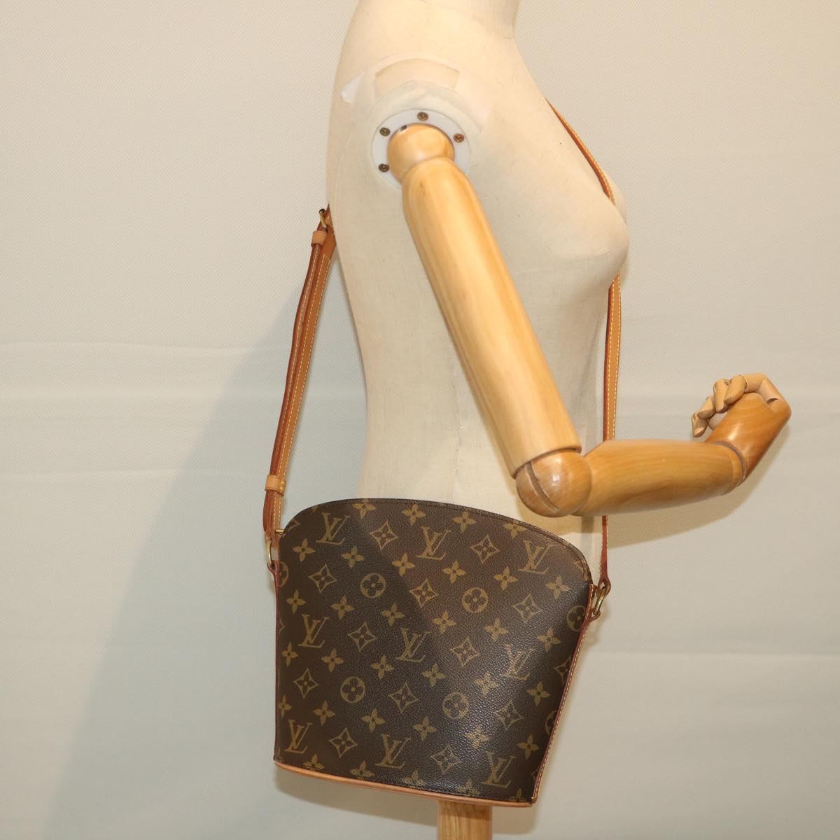 LOUIS VUITTON Monogram Drouot Shoulder Shoulder Bag M51290 LV 57941