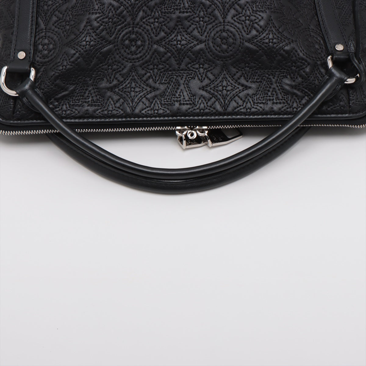Louis Vuitton Monogram Antias Ixia PM M97071