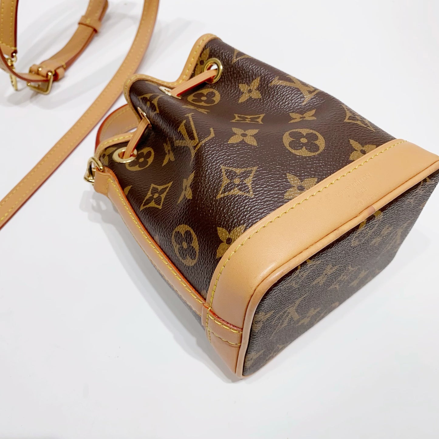 No.4250-Louis Vuitton Nano Noe