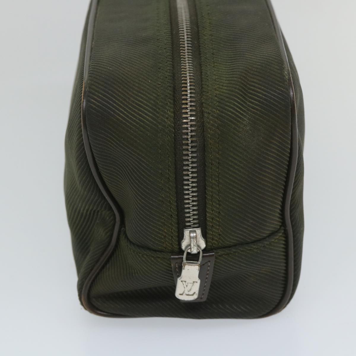 LOUIS VUITTON Taiga Parana Clutch Bag Epicea M30752 LV 58126