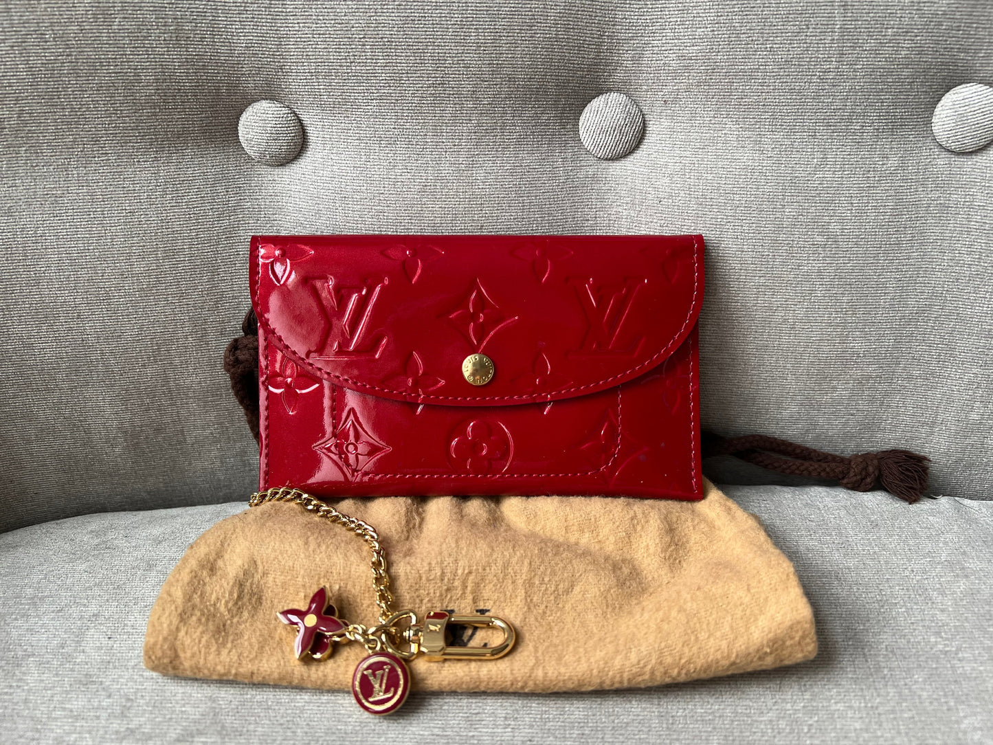 Louis Vuitton Vernis Envelope Plate Pouch