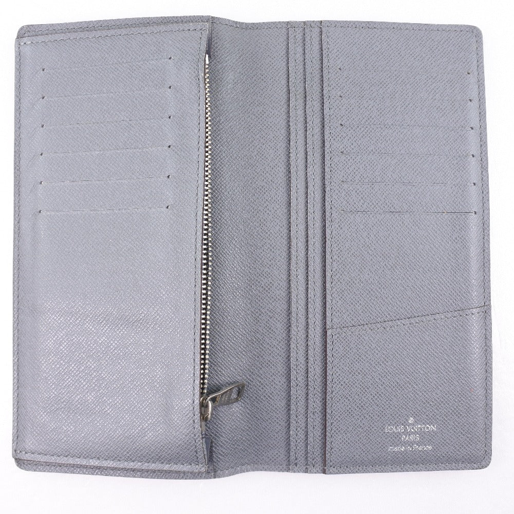 Louis Vuitton Taiga Portefeuille Brazza Wallet