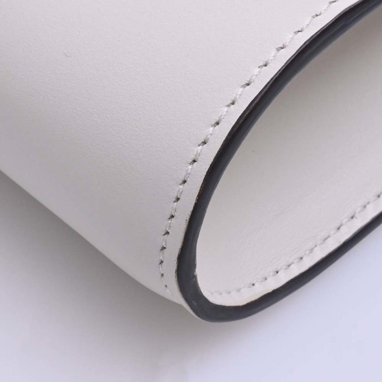 Gucci  Leather Shoulder Bag ()