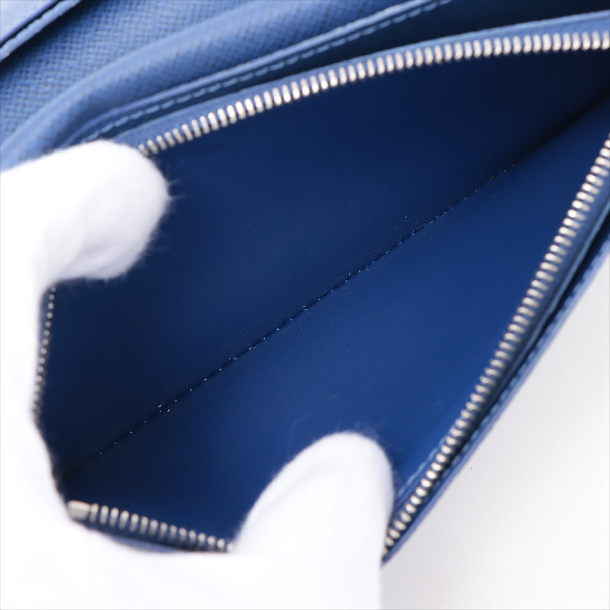 Louis Vuitton Taigaama Portfolio Braza M30297 Blue Wallet