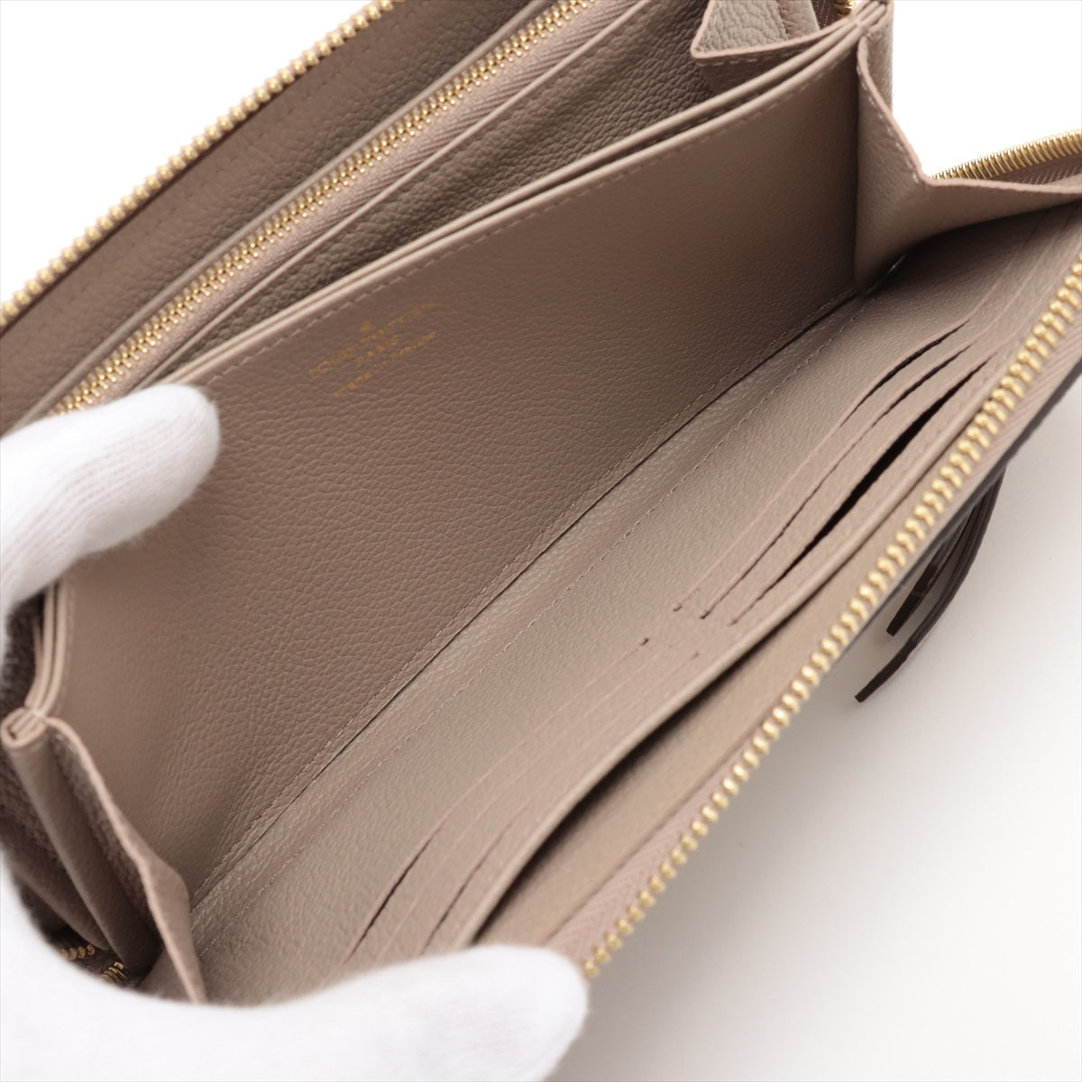 Louis Vuitton Vial Monogram Implant Zippyr Wallet M69794 Turtle Cream Round Zipper Wallet
