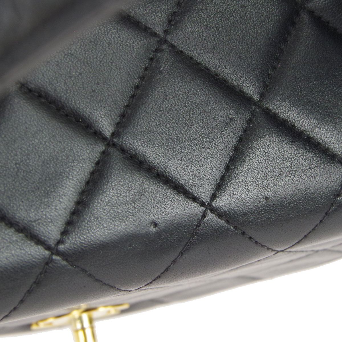 Luxury Chanel 1991-1994 Round Flap Handbag Mini Black Lambskin