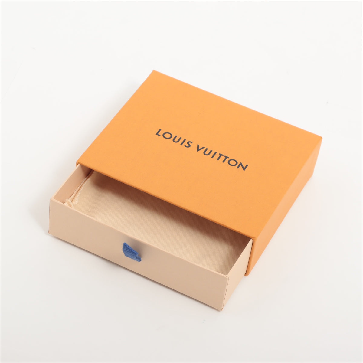 Louis Vuitton Taiga Amverop Cartouche M64595 Black Card Case