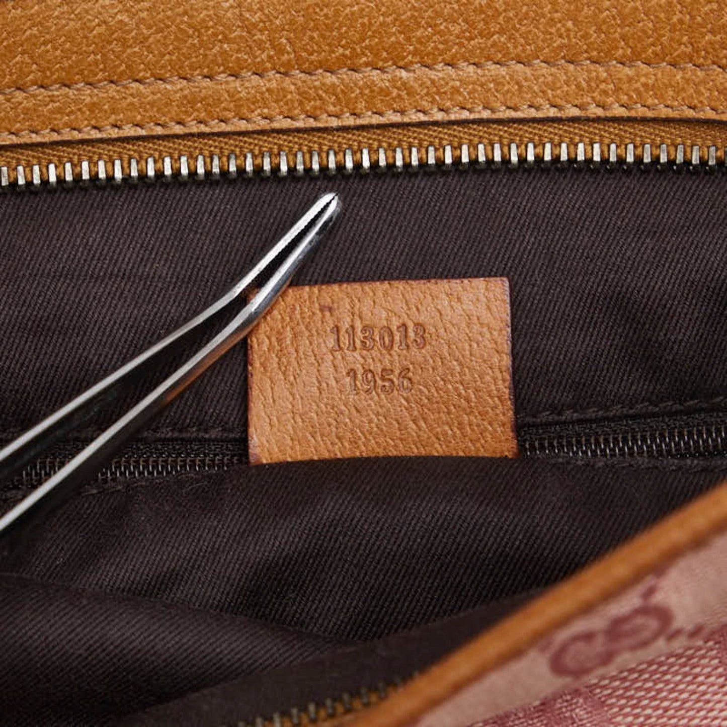 Gucci Gg Canvas  Canvas Shoulder Bag ()
