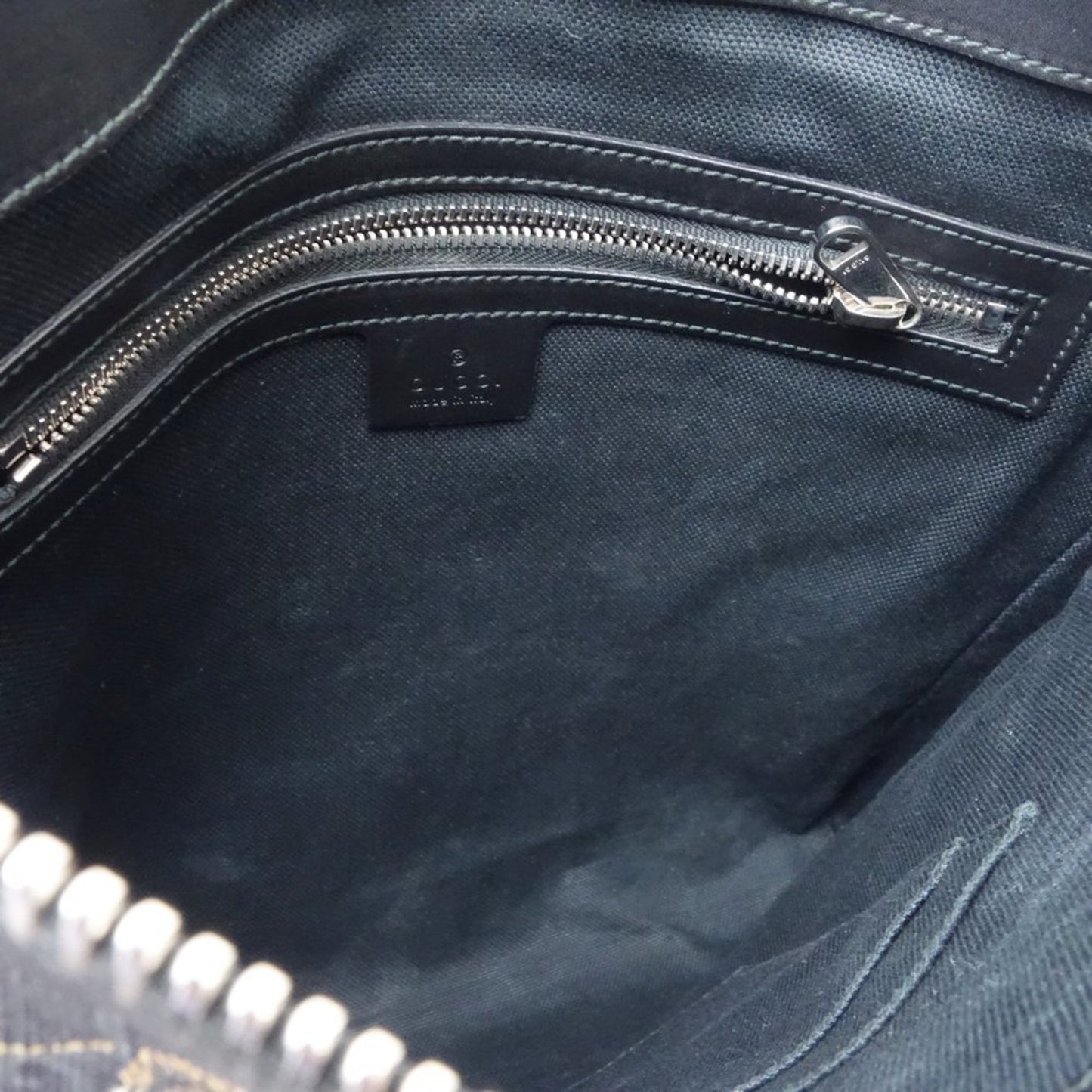 Gucci Tiger  Canvas Shoulder Bag ()