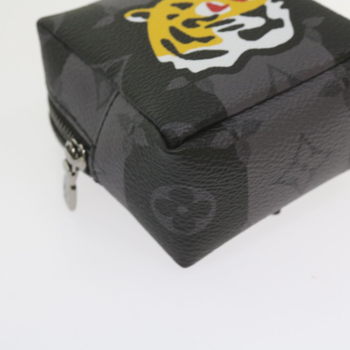LOUIS VUITTON Monogram Eclipse Stripe NIGO Porte Cles Squared MP3224 60208S