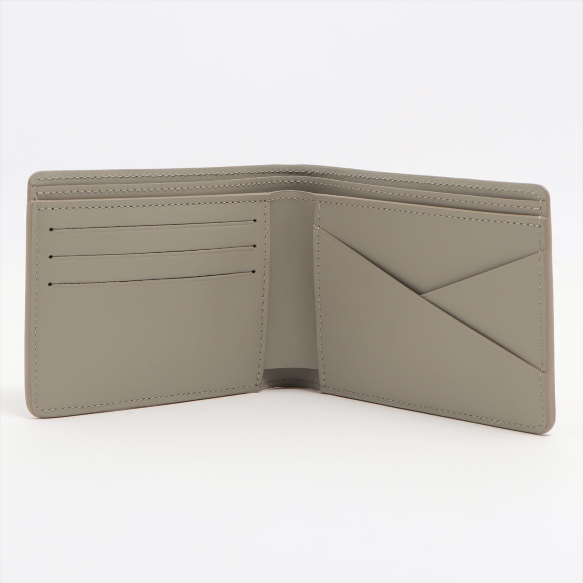 Louis Vuitton LV Aerogram Portfolio Multiple   Green M82274  Reaction