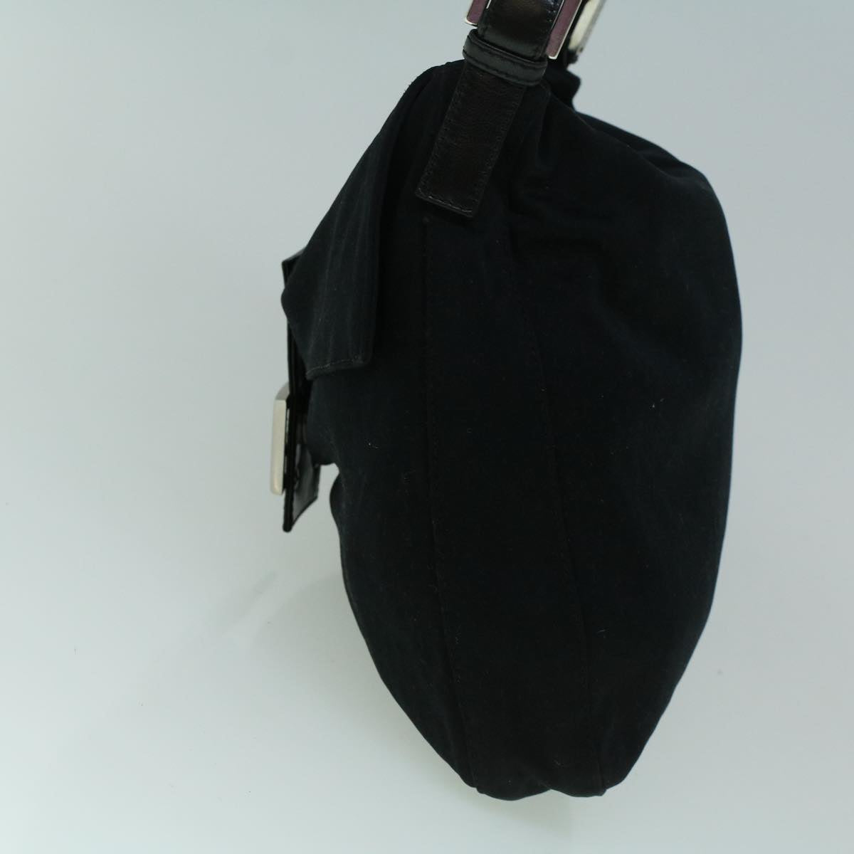 Luxury FendiMamma Baguette Shoulder Bag Nylon Black60359