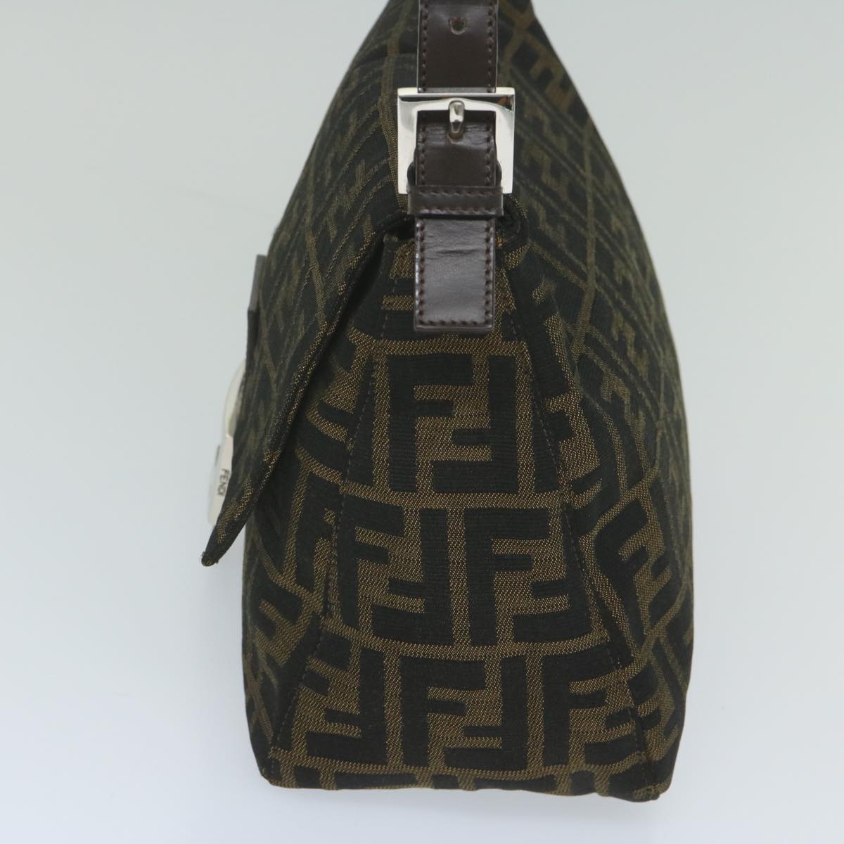 Luxury FendiZucca Canvas Mamma Baguette Shoulder Bag Black Brown60675