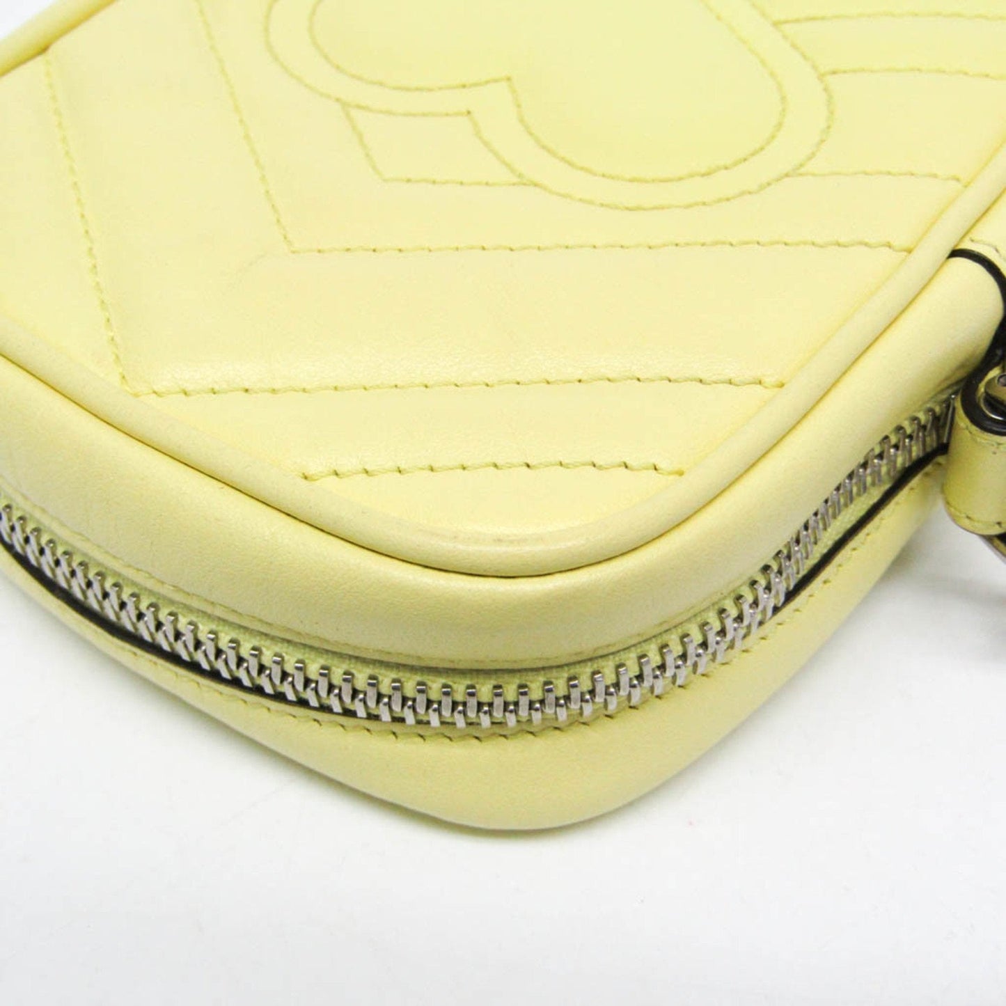 Gucci Marmont  Leather Shoulder Bag ()