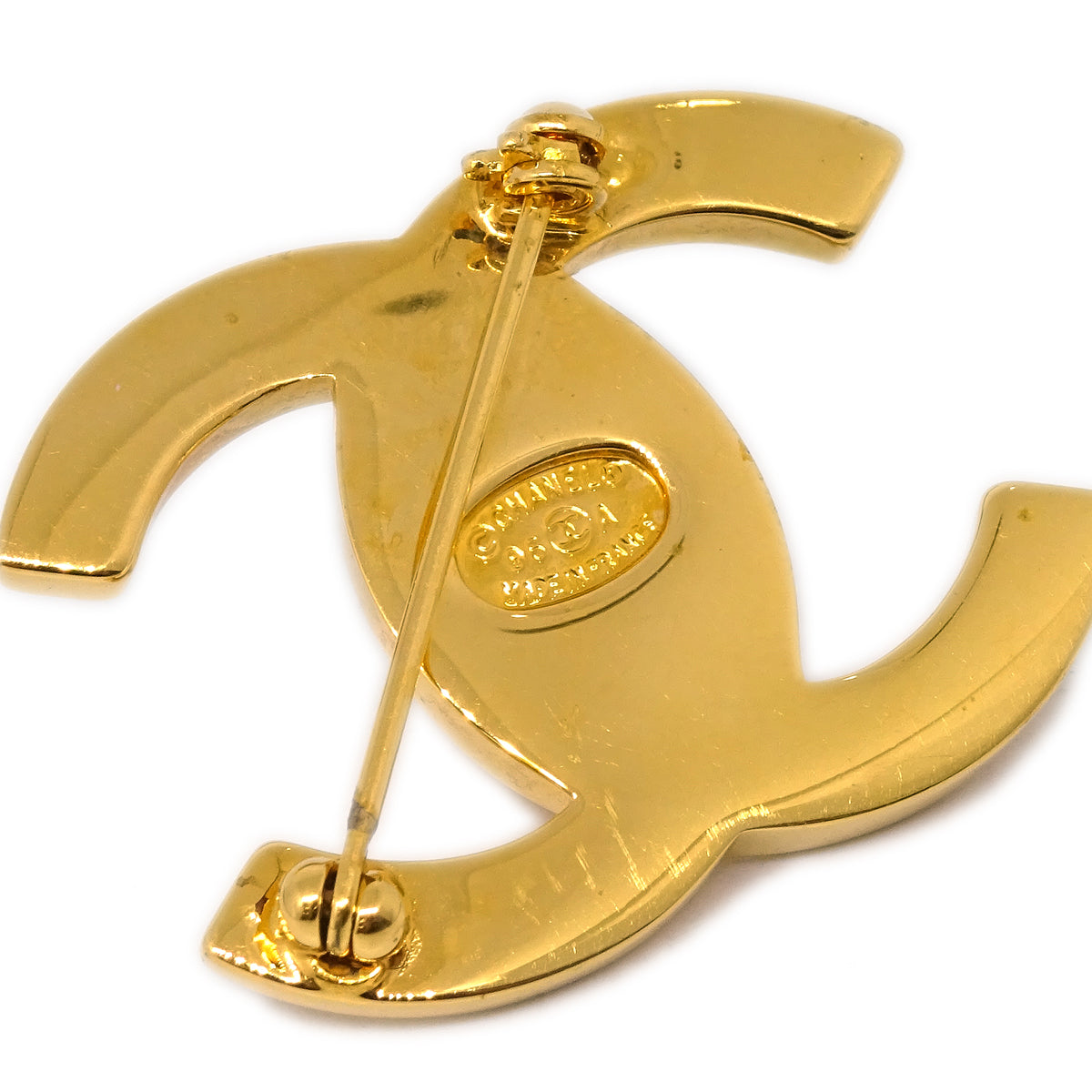 Chanel Turnlock Brooch Pin Gold Small 96A