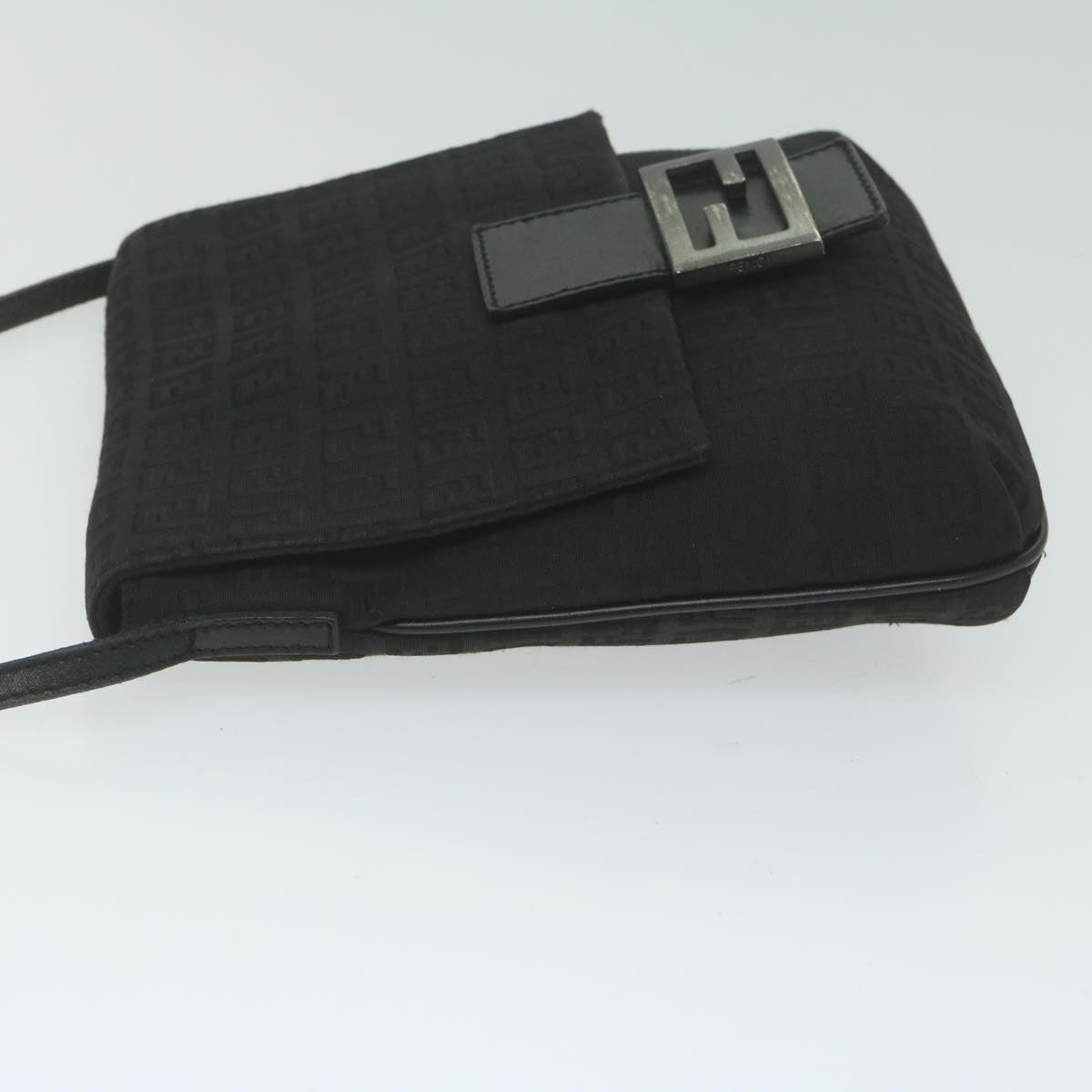 Luxury FendiZucchino Canvas Shoulder Bag Black61959