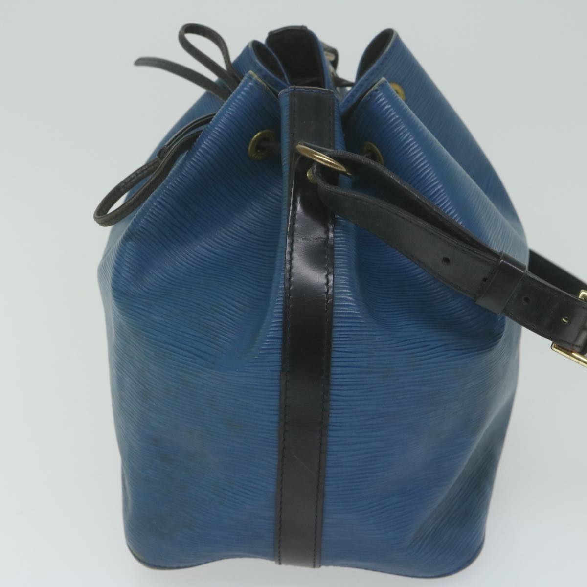 LOUIS VUITTON Epi Petit Noe Shoulder Bag Bicolor Black Blue M44152 LV 62042