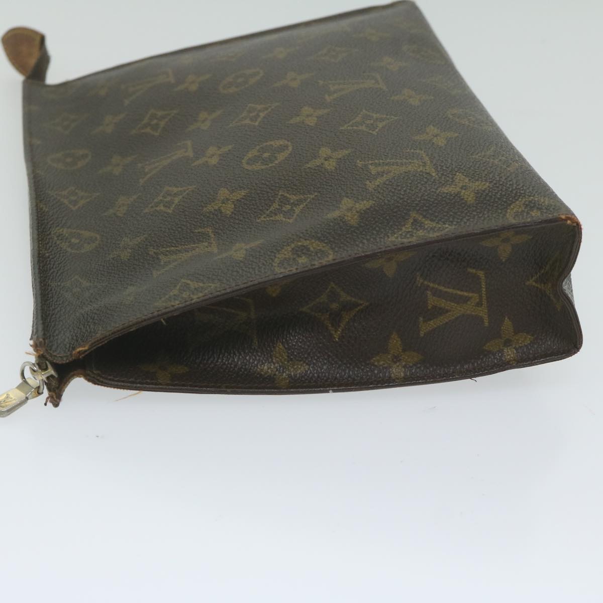 LOUIS VUITTON Monogram Poche Toilette 26 Pouch M47542 LV 62176