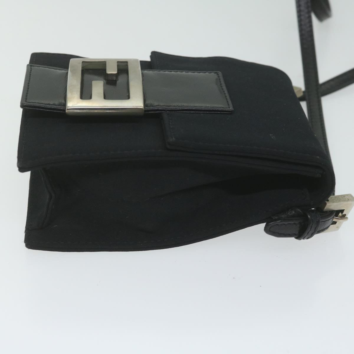 Luxury FendiMamma Shoulder Bag Nylon Black62178