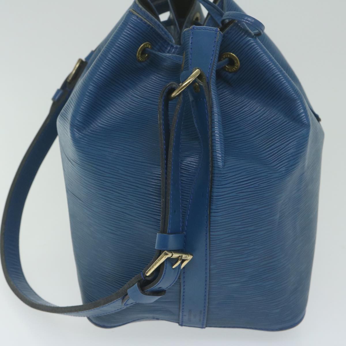 LOUIS VUITTON Epi Petit Noe Shoulder Bag Blue M44105 LV 62215