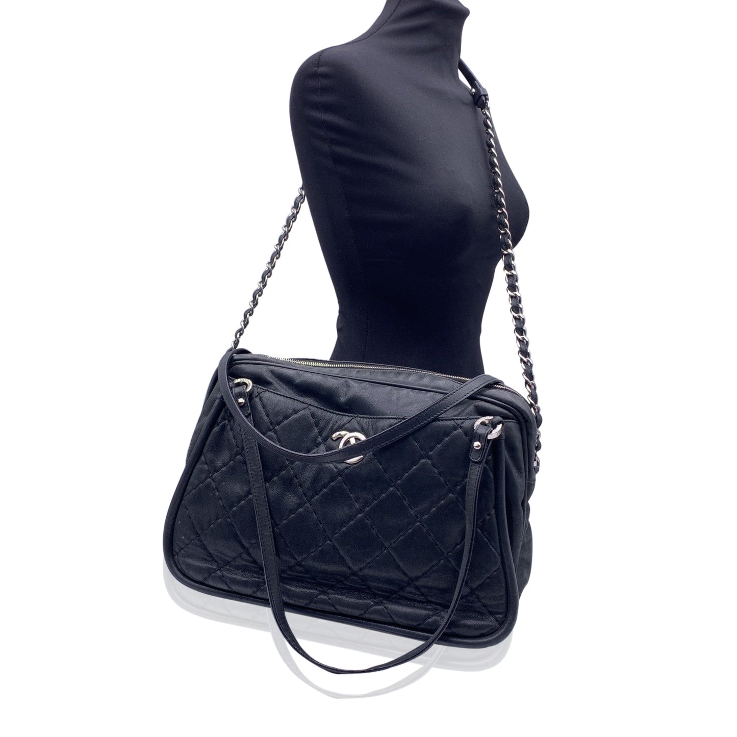 Luxury Chanel Black Quilted Leather Relax Cc Tote Camera Shoulder Bag