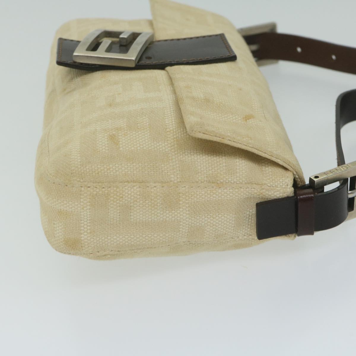 Luxury FendiZucca Canvas Mamma Baguette Shoulder Bag Beige 2321 26424 00863159