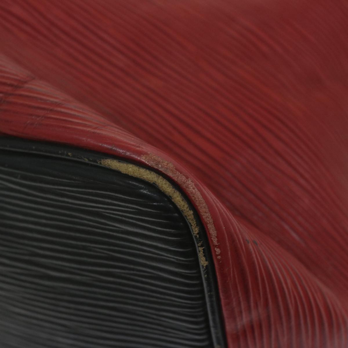 LOUIS VUITTON Epi Petit Noe Shoulder Bag Bicolor Black Red M44172 LV 63243
