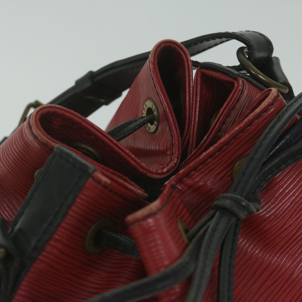 LOUIS VUITTON Epi Petit Noe Shoulder Bag Bicolor Black Red M44172 LV 63243