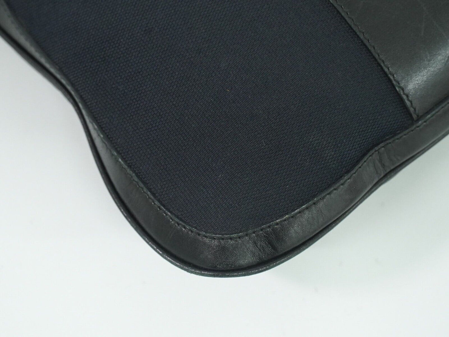 Gucci Jackie  Canvas Shoulder Bag ()