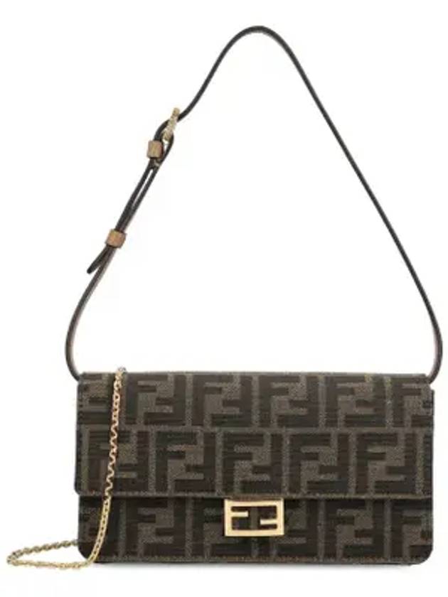 Luxury Fendi Baguette FF Fabric Shoulder Long Wallet Brown