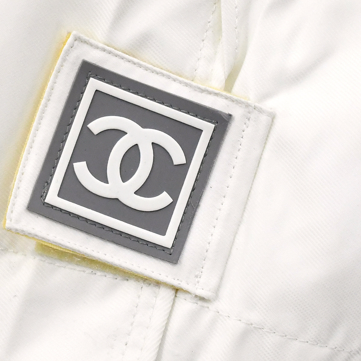 Luxury Chanel 2001 Spring Sports line hooded windbreaker #40