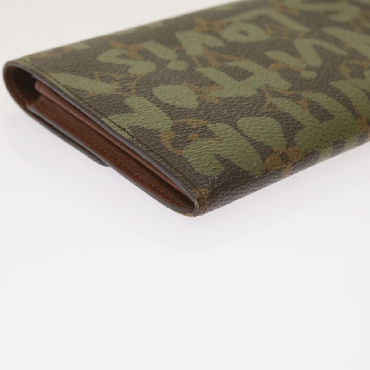 LOUIS VUITTON Monogram Graffiti Porte Monnaie Credit Khaki M92188 LV 66413