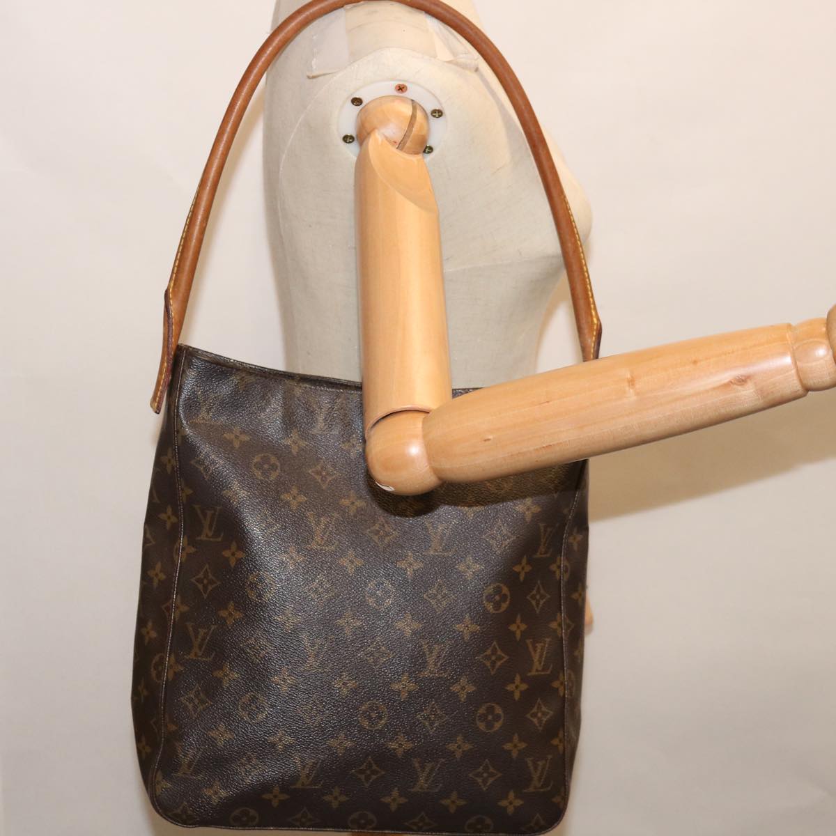 LOUIS VUITTON Monogram Looping GM Shoulder Bag M51145 LV 66461
