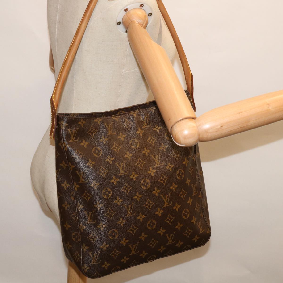 LOUIS VUITTON Monogram Looping GM Shoulder Bag M51145 LV 66462