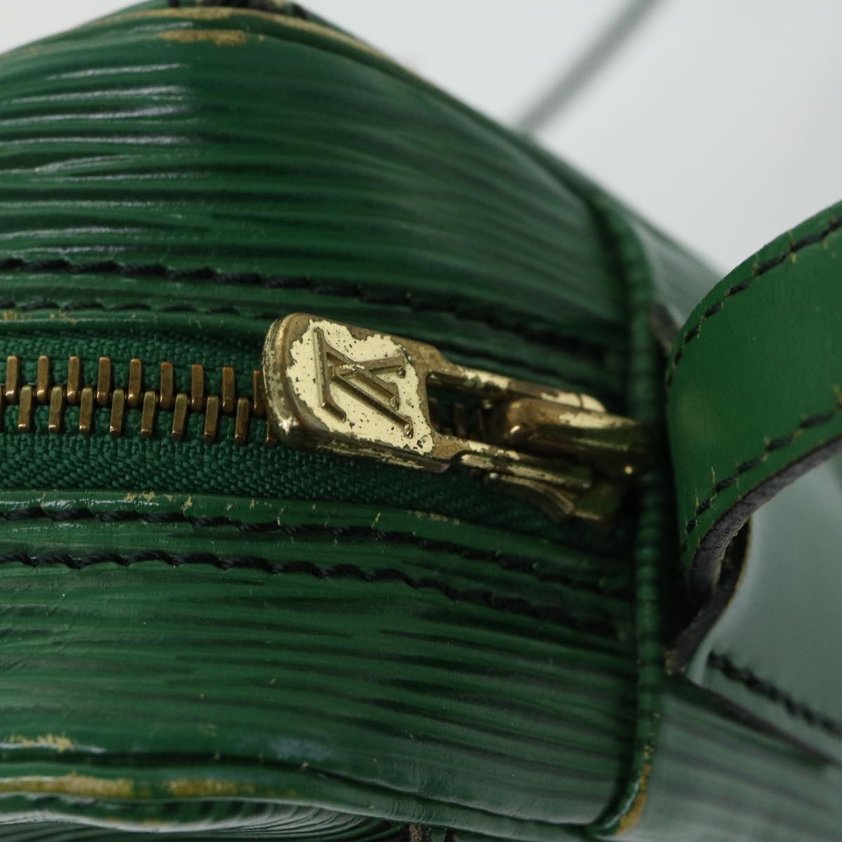 LOUIS VUITTON Epi Jeune Fille MM Shoulder Bag Green M52154 LV 66524